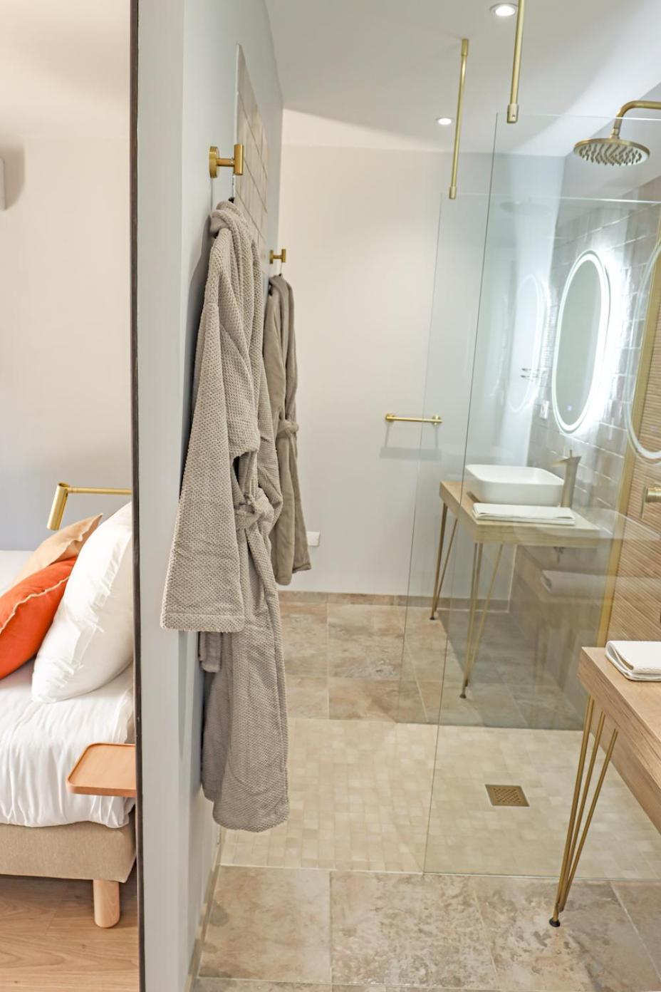 Les Gites De Laure - L'Eden Romantique, Chambres Hotes, Spa Prive, Couloir De Nage, Adults Only Malves-en-Minervois Extérieur photo
